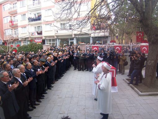   Şehit Emre Tunca Allah Rahmet Eylesin